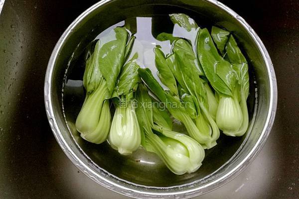 香菇油菜的做法图解2