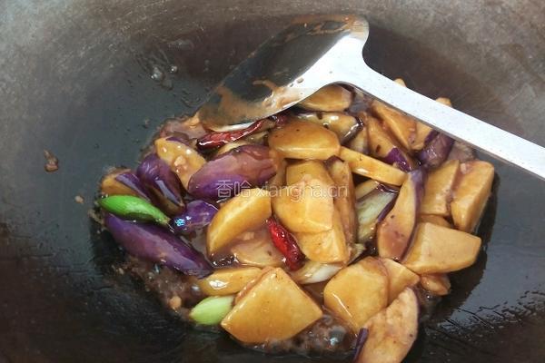 茄子烧土豆的做法图解9