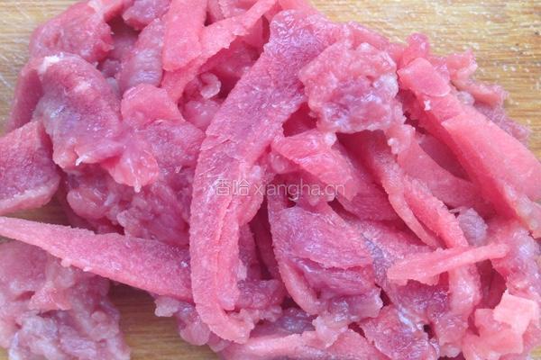 酸菜肉丝汤粉的做法图解1