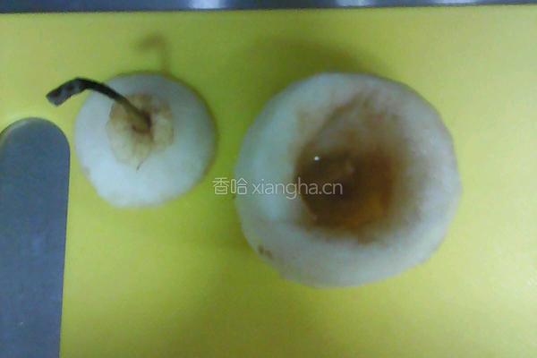 冰糖银耳炖梨蛊的做法图解2
