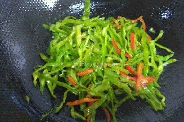 青椒炒鸡杂的做法图解10