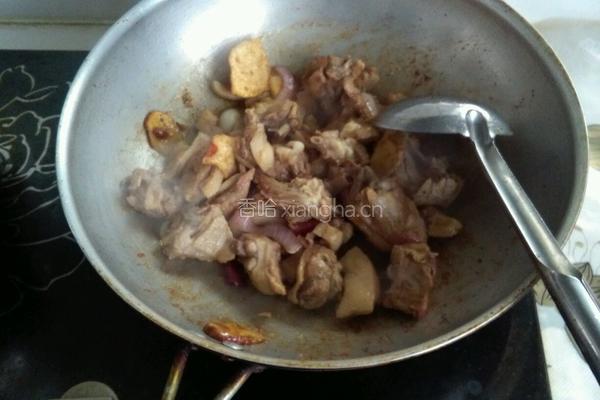 土豆香菇焖鸭的做法图解5