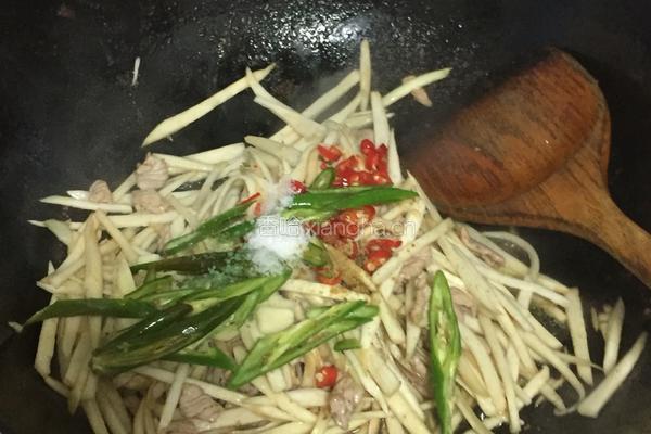 高笋炒肉的做法图解4