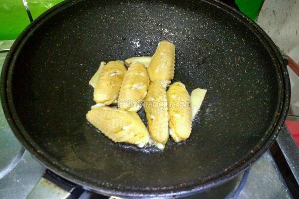红酒鸡翅的做法图解6