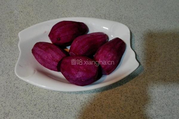 紫薯葡萄的做法图解1