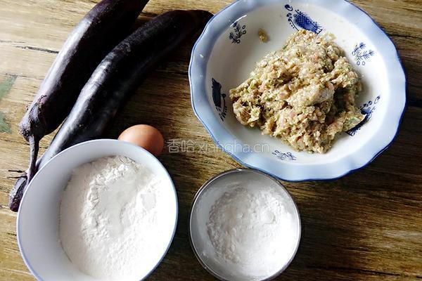 炸茄盒的做法图解1