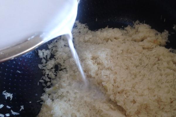 原汁原味的椰子饭的做法图解8