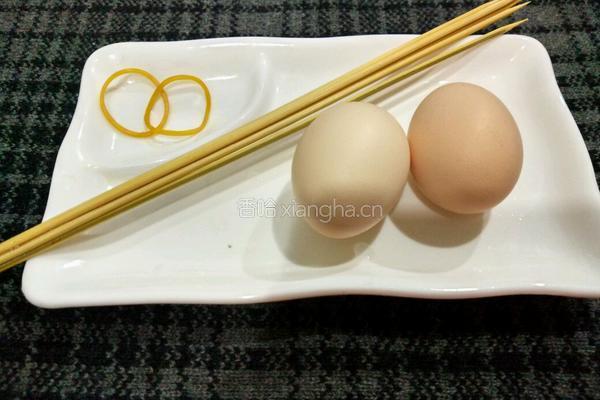 鸡蛋花朵的做法图解1