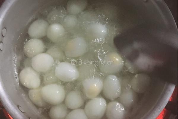 焦糖鸟蛋的做法图解1
