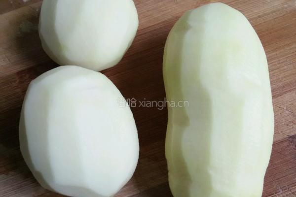 酸辣土豆片的做法图解1