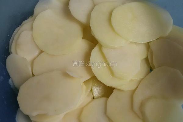 酸辣土豆片的做法图解3