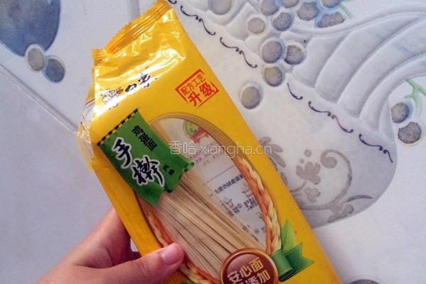 家庭孜然炒面的做法图解2