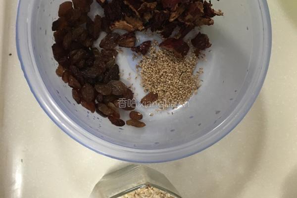 香蕉燕麦饼干的做法图解2