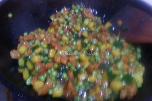 炒三丁的做法图解8