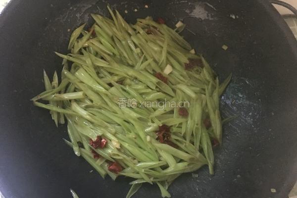 酸辣空心菜梗的做法图解8