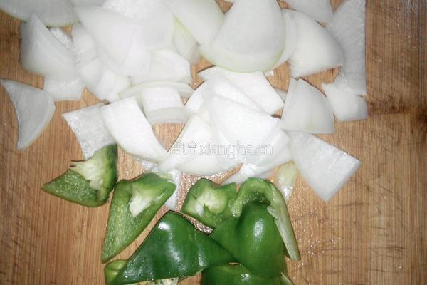 洋葱炒鸡肉的做法图解4