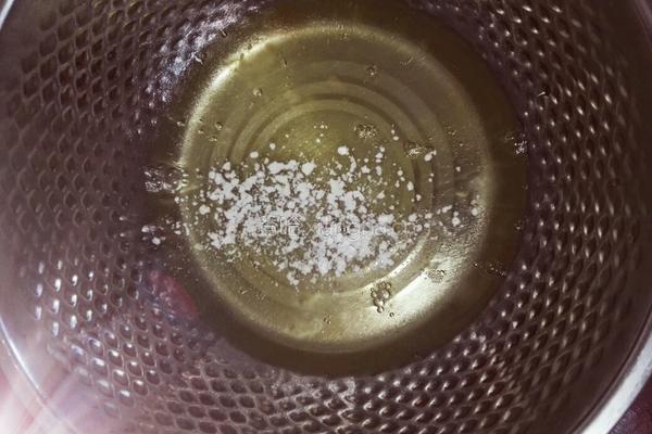 戚风蛋糕的做法图解4