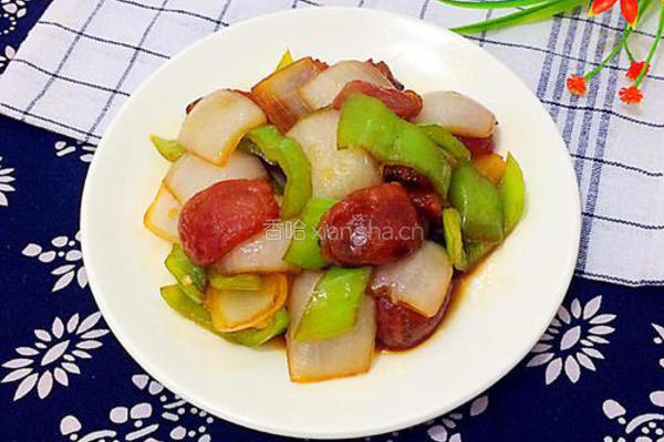 青椒洋葱炒腊肠的做法图解7