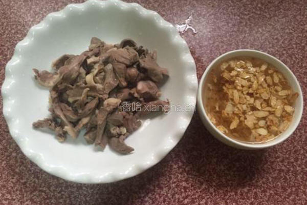 花旗参炖猪心的做法图解3