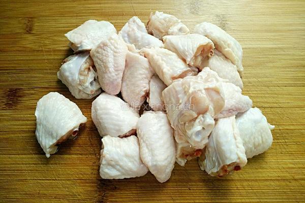 香菇蒸鸡翅的做法图解4