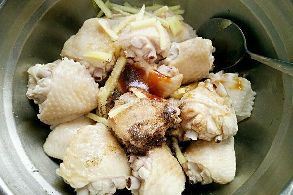 香菇蒸鸡翅的做法图解6