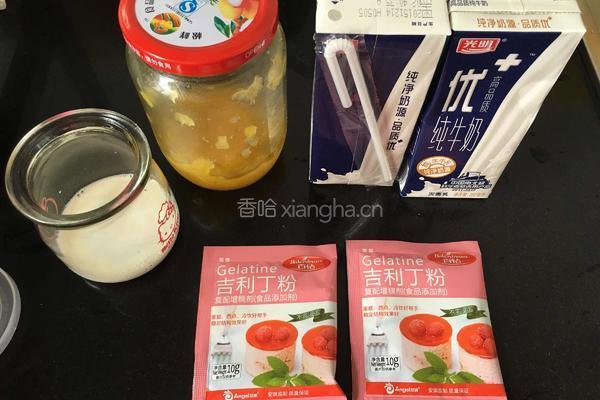 牛奶布丁的做法图解1