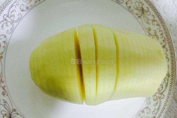 风琴土豆的做法图解1