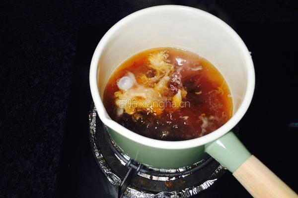 姜母桂圆水铺蛋的做法图解3