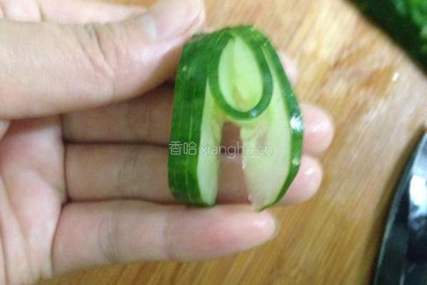 蔬果拼盘的做法图解5