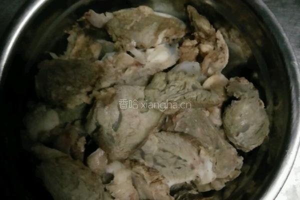 青椒炒肉的做法图解2
