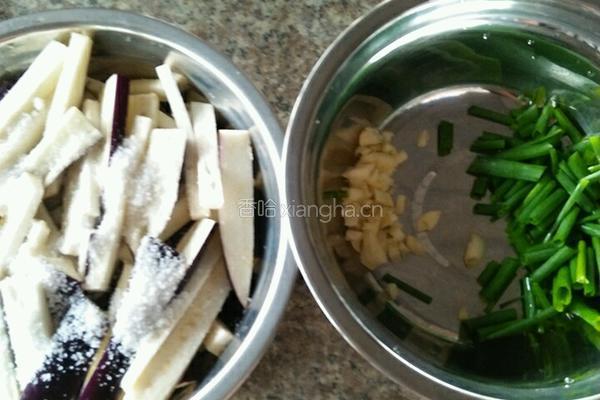 辣酱茄子的做法图解2