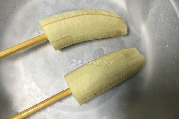 巧克力香蕉冰淇淋的做法图解2
