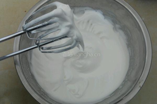 迷彩戚风肉松蛋糕卷的做法图解4