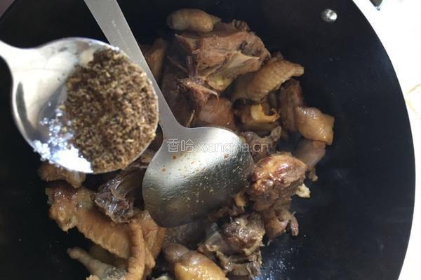 东北小笨鸡炖蘑菇的做法图解11