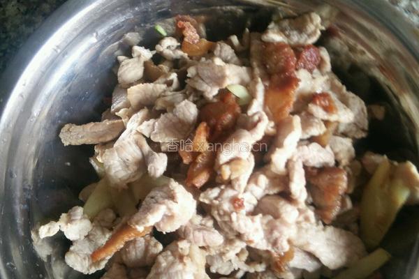 青豆米炒肉的做法图解5