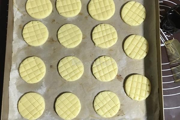 炼乳薄饼干的做法图解7