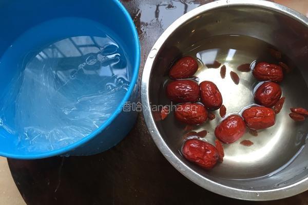 沙虫粉丝鸡汤的做法图解3