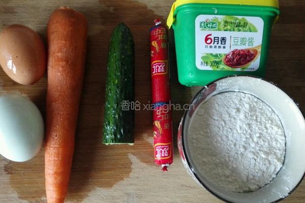 火腿鸡蛋饼的做法图解1