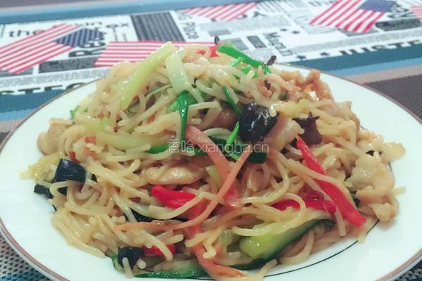 南昌肉丝炒粉（南昌米粉）