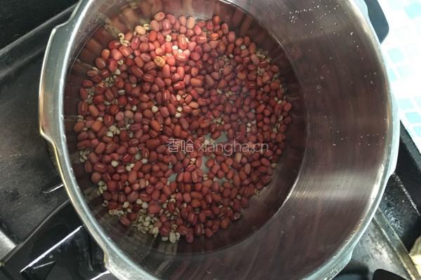 薏仁红豆汤的做法图解4