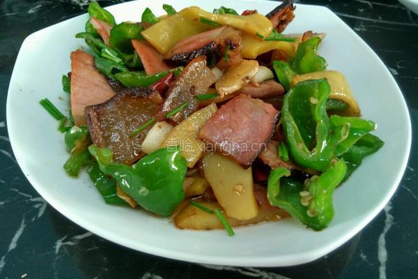 腊肉炒年糕