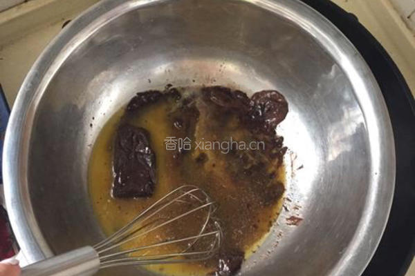 布朗尼蛋糕的做法图解2