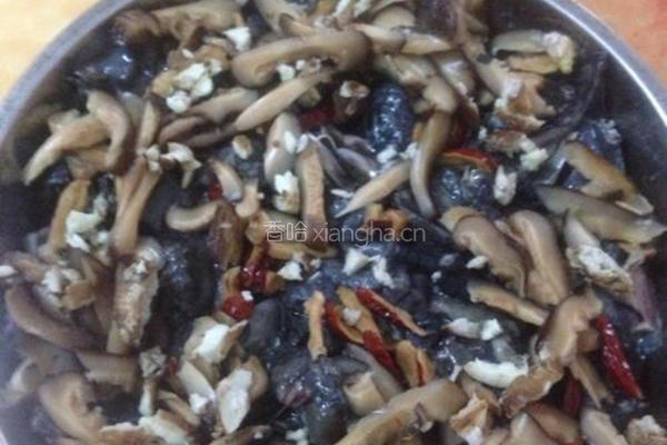 乌鸡蒸冬菇的做法图解4