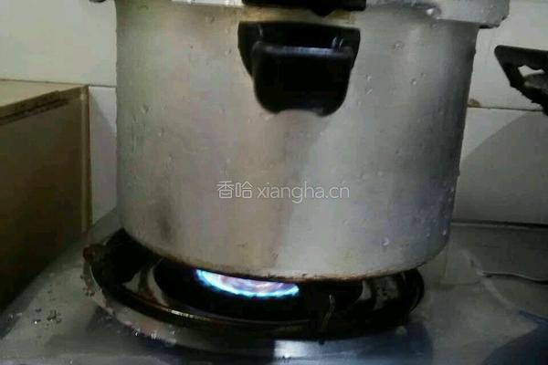 淮山排骨汤的做法图解4