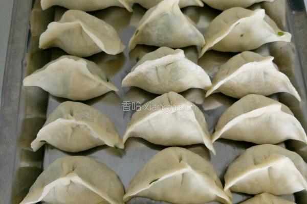 韭菜鸡蛋水饺的做法图解9