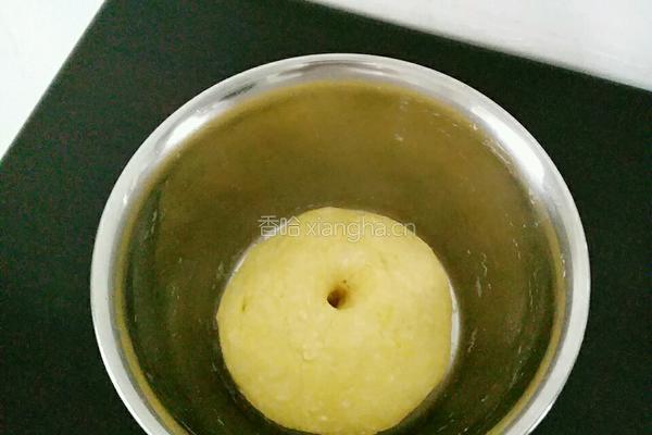 奶香鸡蛋发面椰汁饼的做法图解6