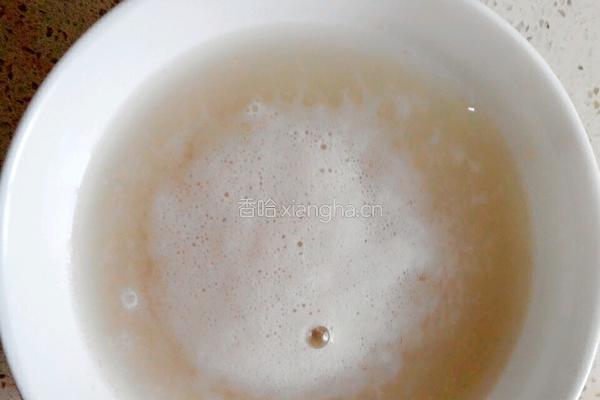 玉米发面煎饼(摊黄儿)的做法图解1