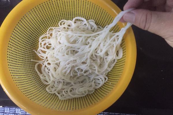 榨菜肉丝炒米粉的做法图解5