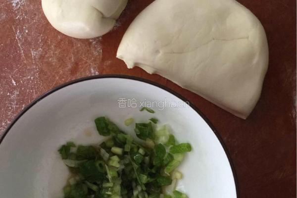 葱油饼的做法图解3