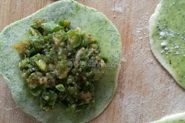 翡翠白菜饺子皮的制作的做法图解4